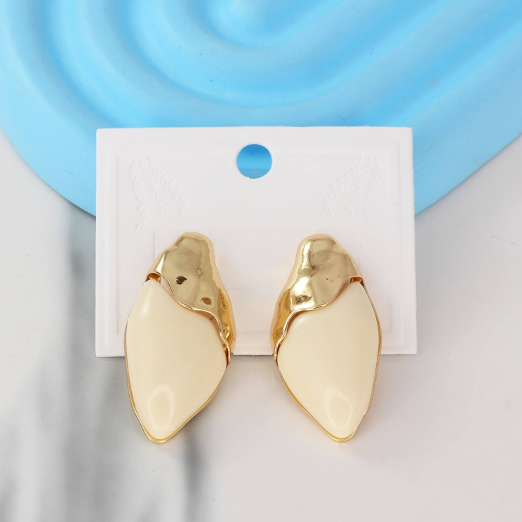 گوشواره میخی دخترانه میناکاری شیک