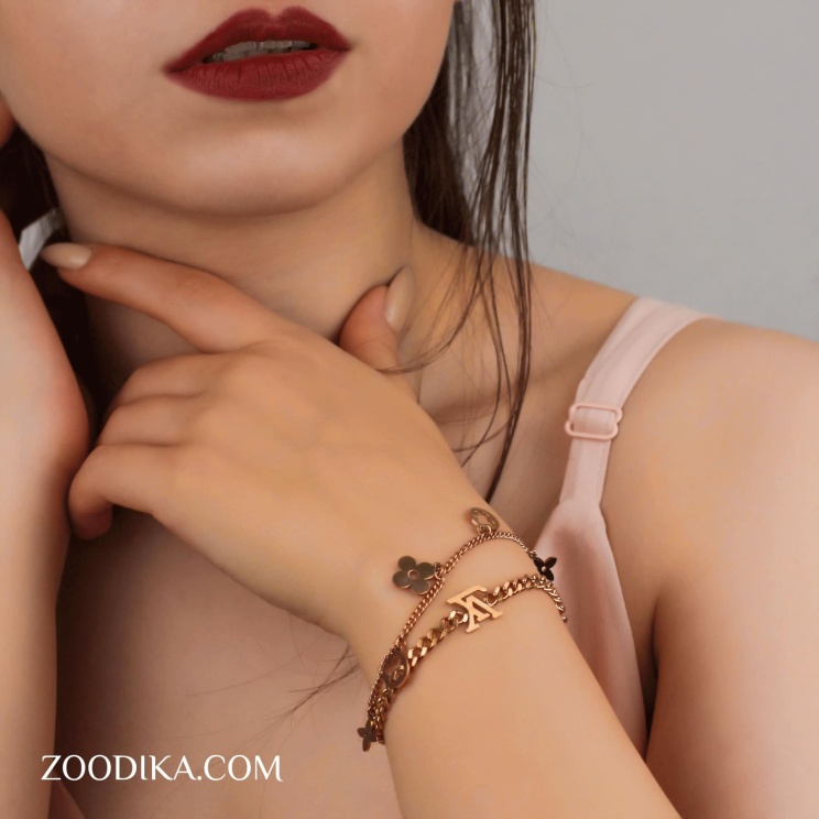 دستبند زنانه استیل طرح لویی ویتون کد AAD-102