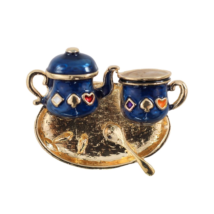 گل سینه دخترانه با طرح یک فنجان چای و قوری